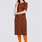 Women Checkered Cotton Blend Frontslit Kurta