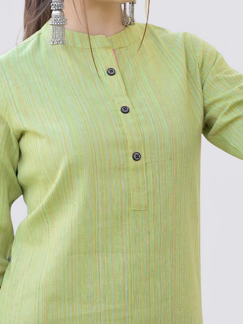 Women Solid Straight Kurta