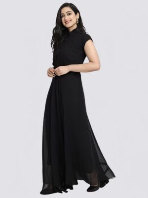 Women Solid Georgette Flared Kurta Half Sleeve