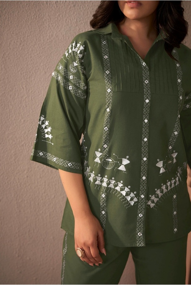 The Royal Olive Artisan Embroidered Ensemble (4)