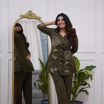 Olive Leaf Outline Embroidered Button-Down Set for Women
